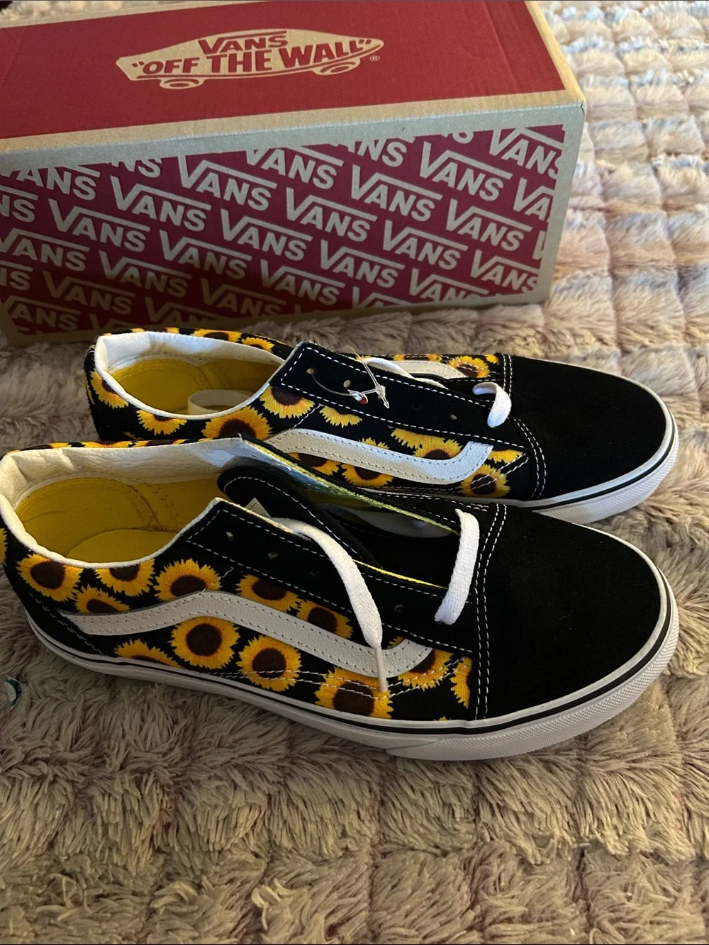 Vans Kids Sunflower Old Skool Sneakers size 6